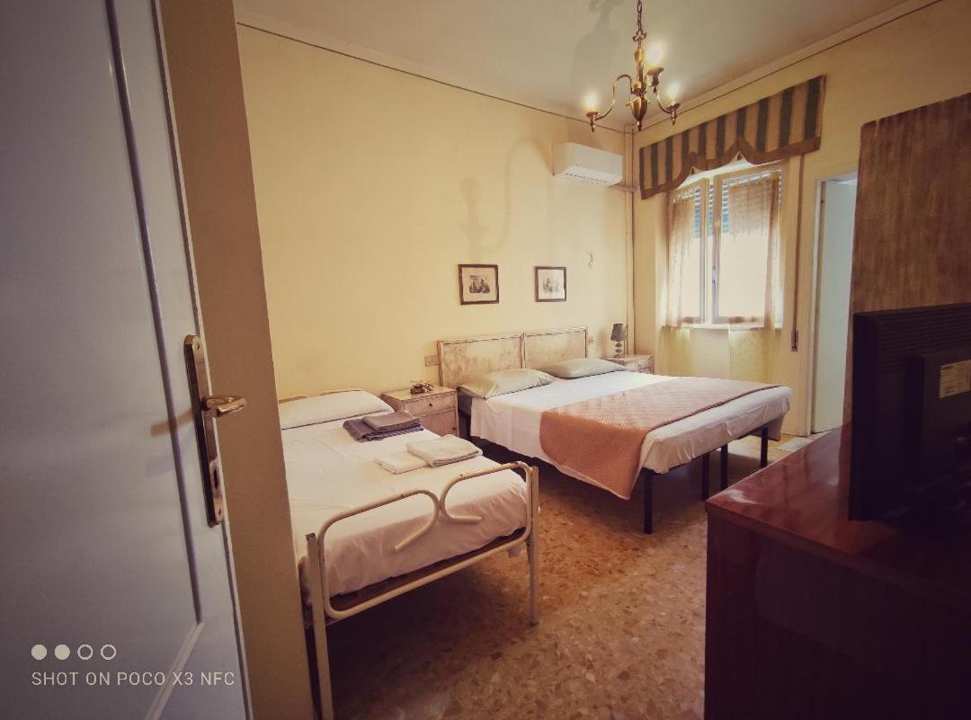 Hotel Delhy Viareggio Exteriér fotografie