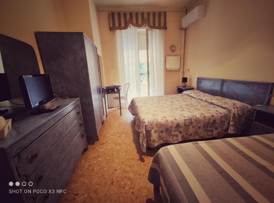 Hotel Delhy Viareggio Exteriér fotografie